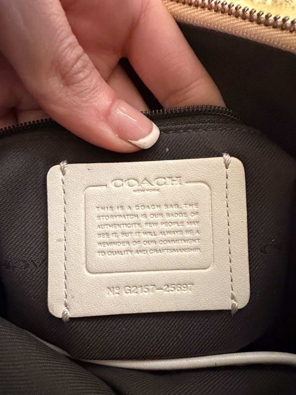 Coach Tan Signature Canvas Shoulder Bag with Cream Trim - Picture 2 of 6